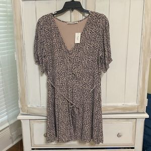 Abercrombie and fitch dress size large NWT